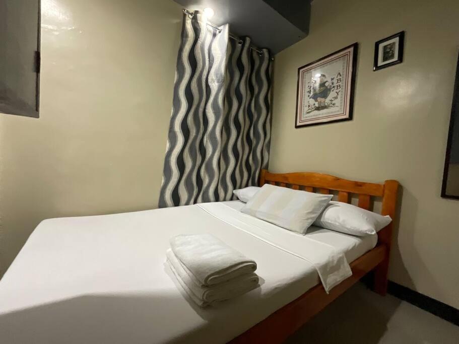 Antipolo Staycation & Transient Affordable Condo Unit By Myra Номер фото